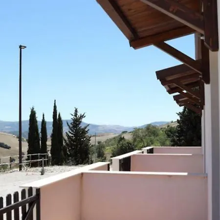 Il Bosco بيت ضيافة Caccamo