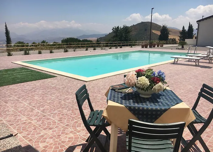 Il Bosco בית הארחה *